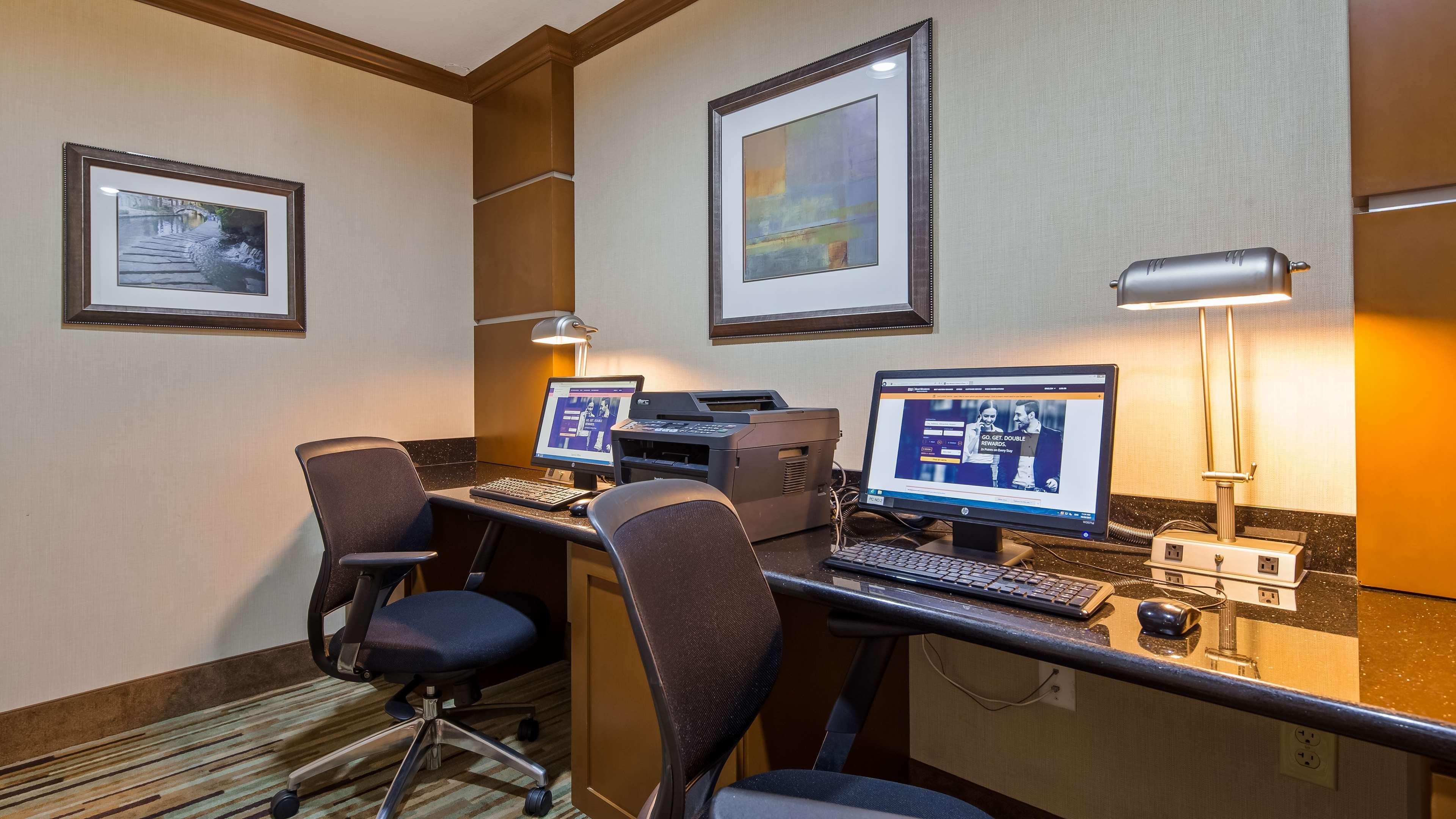 Best Western Plus Atrium Inn Шертц Екстер'єр фото